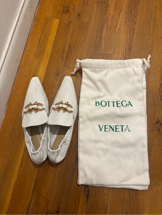 Bottega Veneta Shoes - Bottega Veneta White Leather Pointed Loafer Flats with Gold Hardware